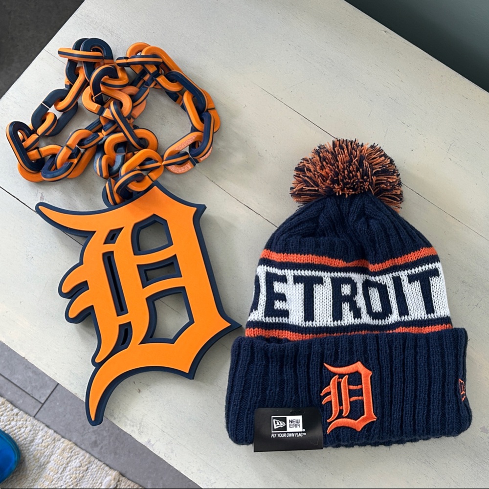 Detroit Tigers Hype chain & New Era Beanie Combo.